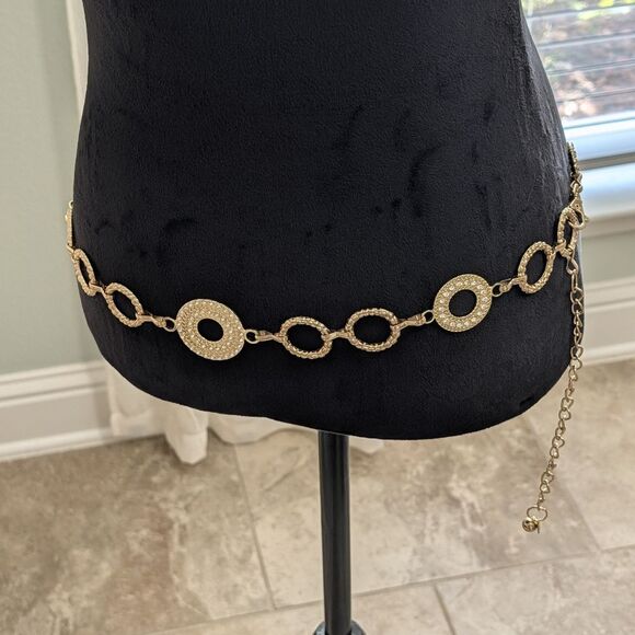 Elegant Vintage Rhinestone And Gold Tone Chain Belt, 44\